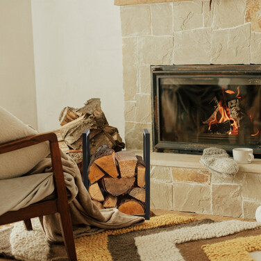 Чорна металева полиця для дров Relaxdays