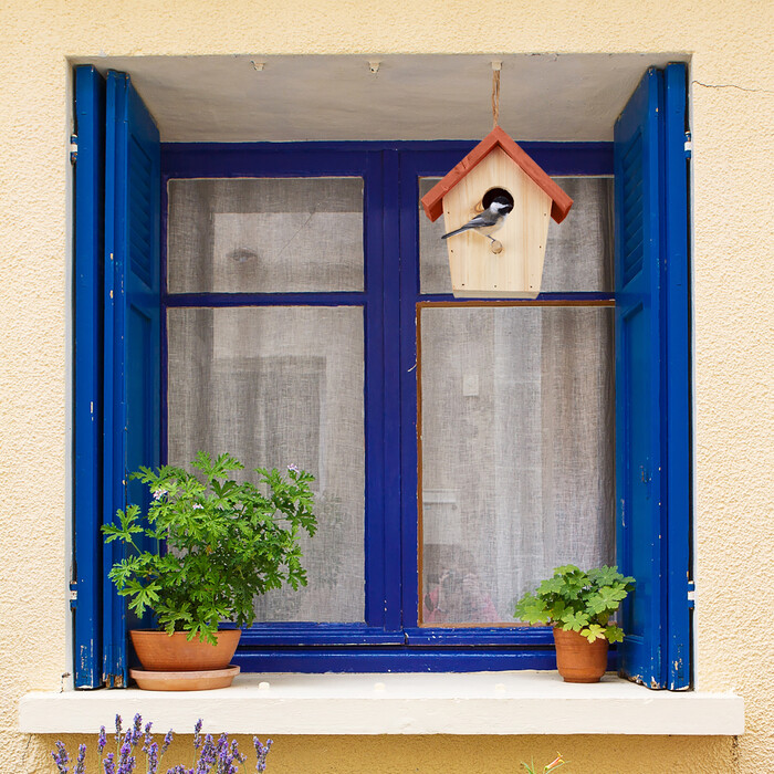 Relaxdays Decorative Birdhouse with Orange Roof