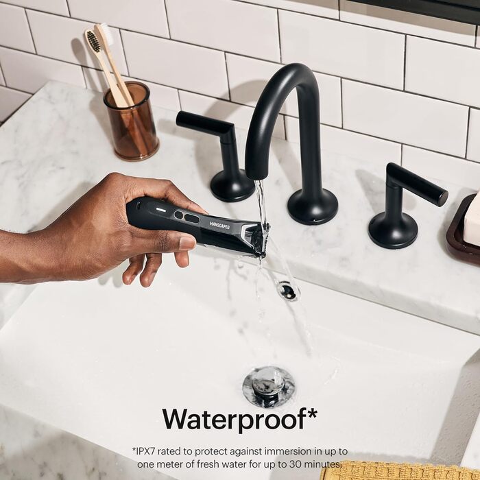 Набір для догляду за тілом MANSCAPED® The Perfect Duo 5.0: тример для тіла Rasenmäher® 5.0 ULTRA та тример для носа та вух Weed Whacker® 2.0