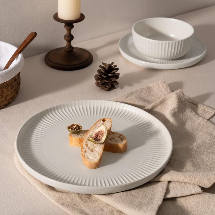 Набір посуду Starlight, 18 предметів: тарілки для 6 осіб, рельєфний, мікрохвильова піч та посудомийна машина, анти-подряпини, реактивна глазур, матовий бежево-білий