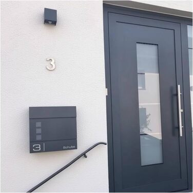 Поштова скринька Metzler Cube антрацит RAL 7016 з лазерним гравіюванням номеру будинку та імені - настінна, з відділенням для газет, вікном. Розмір: 37x37x10.5 см