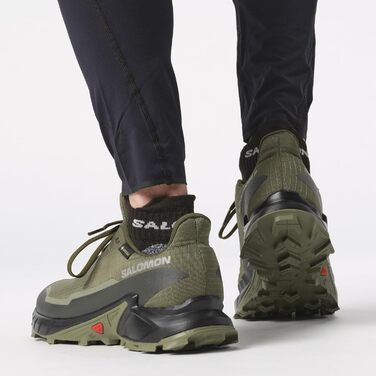 Чоловічі трейлові кросівки Salomon Alphacross 5 Gore-Tex (46 2/3 EU, Olive Night Black Deep Lichen Green)