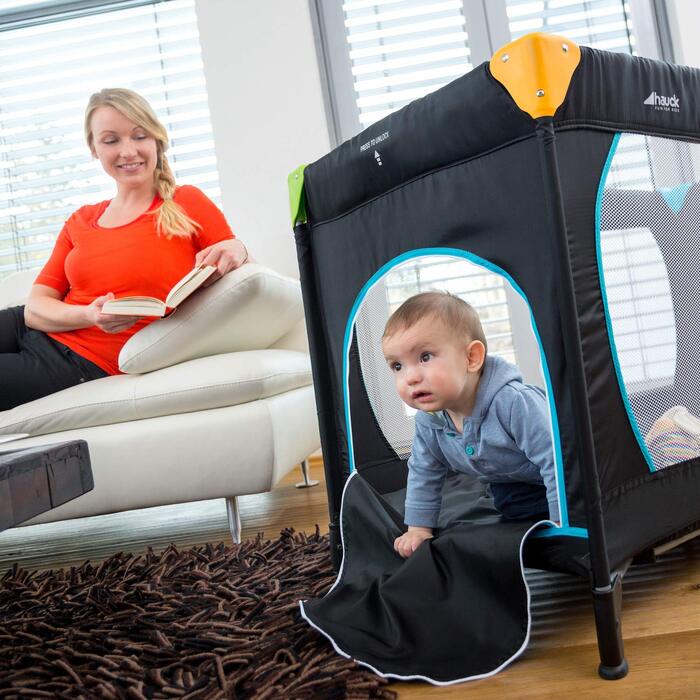 hauck Sleep N Play Go Plus Travel Bed with Carry Bag, Wheels, Play Tunnel, Compact Folding, Baby Travel Bed for Toddlers from Birth to 15 kg (Multicolor Black) Multicolor Black Sleep N Play Go Plus