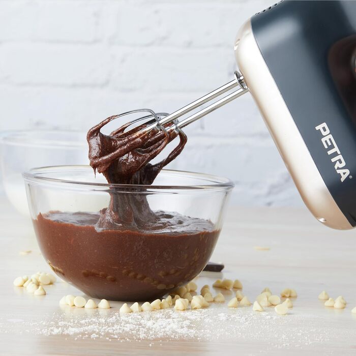 Ручний міксер Petra 300W з 5 швидкостями, турбо-функцією, гачками для тіста та вінчиками, сріблястого кольору