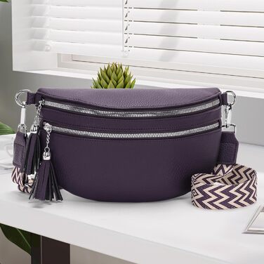 Сумка на пояс жіноча бежева, кросбоді, середнього розміру з відділенням для карт та 2 ремінцями - Lila