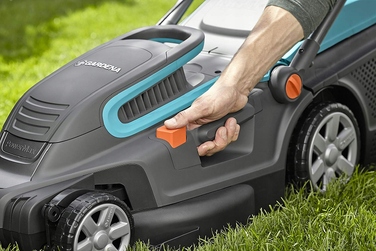 Електрична газонокосарка GARDENA PowerMax 1800W, 45л (1800/42)