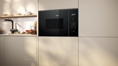 Вбудована мікрохвильова піч NEFF HLAWG25S3, 50x38 см, LED дисплей, автоматичні програми, Easy Clean, Easy Clock, чорний колір