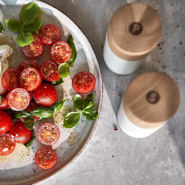 Набір з 2 мельниць для спецій Springlane: сіль та перець, з буку та бетону, регульований механізм, скандинавський дизайн (сірий)