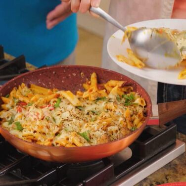 Сковорода Livington Copper & Stone 28 см індукційна, антипригарна, для всіх типів плит. З рецептами.