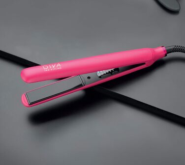 Diva Pro Styling Digital Flat Iron - Ceramic Plates - Auto Shutoff - 3m Cord (Magenta)
