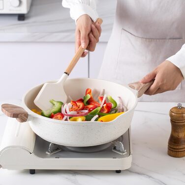 Набір посуду Country Kitchen, 14 предметів: каструлі та сковороди з антипригарним покриттям, алюмінієвий литий, кремовий колір