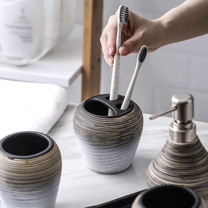 Набір аксесуарів для ванної кімнати в європейському стилі (5 шт.) з кераміки: дозатор для мила, тримач для зубних щіток, стакан, мильниця, сірники. Серія 'Retro', сірий, матовий.