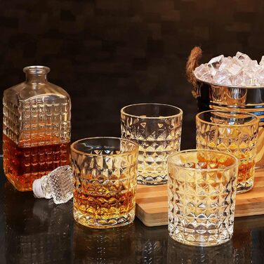 Belle Vous Whiskey Decanter Set (5-Piece) - 500 ml Whiskey Decanter with 4 260 ml Engraved Glasses - Whiskey Set - Ideal for Whiskey, Wine, Brandy, Bourbon, and Other Spirits