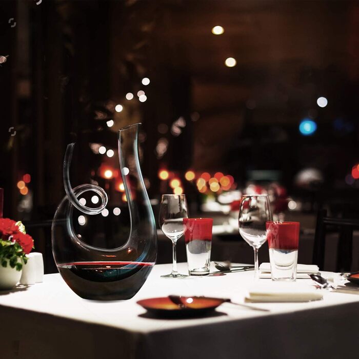 Swan Decanter, Red Wine Decanter made of Crystal Glass, Lead-Free, Drip-Free, Handmade