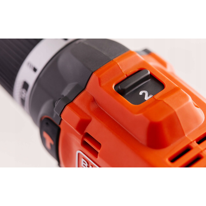 Ударний дриль-шурупокрут 18В 50Нм 2Аг у кейсі BLACK+DECKER BLD683D1XK