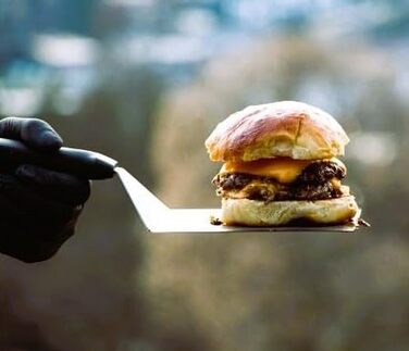 Набір для приготування бургерів DREIBERG® з нержавіючої сталі (9 предметів): лопатка, прес, розсипач спецій, дзвоники для плавлення сиру, рецепти, папір для випікання