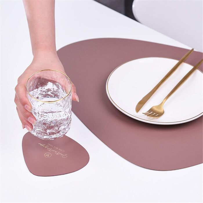 Set of 4/Set of 6 Placemats and Coasters, Triangle Oval Leather Table Sets, Water Droplet Wipeable Table Mat, Waterproof, Oil-Resistant, Non-Slip, Heat-Resistant Placemats (Beige, 6)