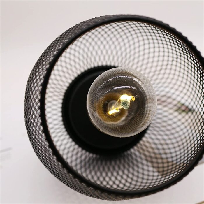 Світлодіодний нічник у ретро-стилі: металевий ліхтар на батарейках