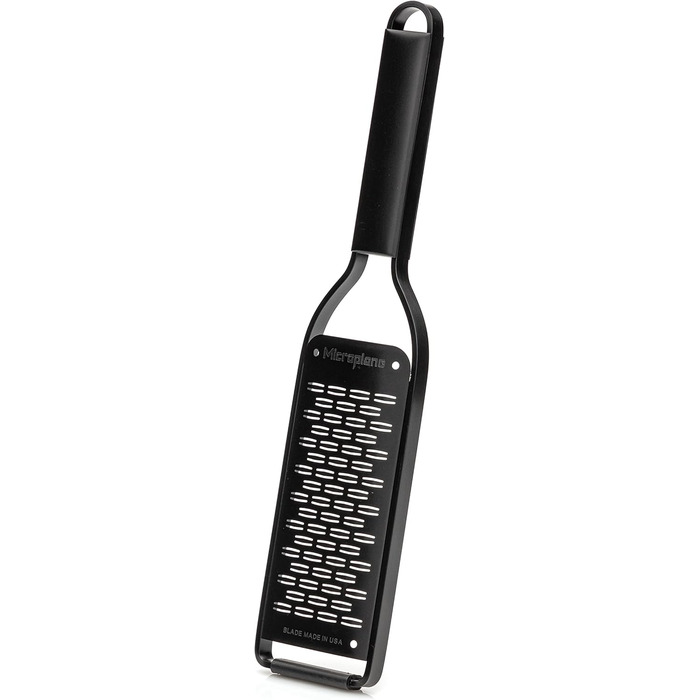 Терка кухонна Microplane Black Sheep двостороння для цитрусових, пармезану, імбиру, шоколаду та мускатного горіха (нержавіюча сталь, США)