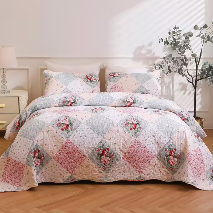 DECMAY Daybed Cover 220x240 cm, Bedding Floral Patchwork Blanket Bedspread, 3 Piece Bedspread Microfiber Daybed Cover with 2 Pillowcases 50x70 cm, for Daybed Sofa 220x240cm Pink