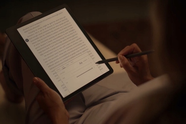 Електронний блокнот та рідер Amazon Kindle Scribe 10,2'' 16GB + Стилус