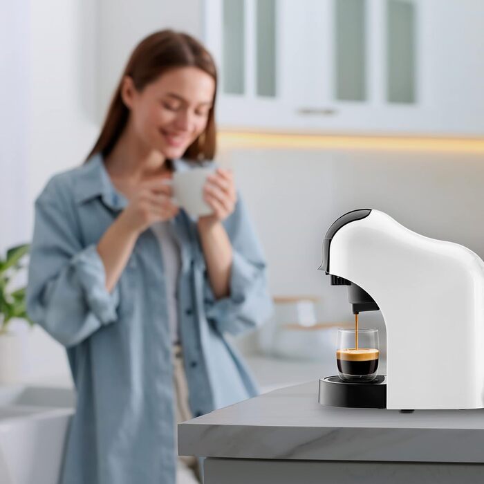 Ufesa Bellagio 3-in-1 Multi-Capsule Coffee Machine for Nespresso Original Capsule, Dolce Gusto, or Ground Coffee, Digital Touch Panel with 7 Levels, 1 L Water Tank, 1400 W, 15 Bar Pressure, Compact