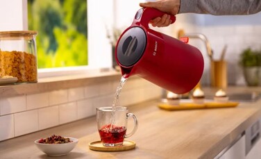 Електричний чайник Bosch MyMoment 1.7л TWK2M164, бездротовий, червоний