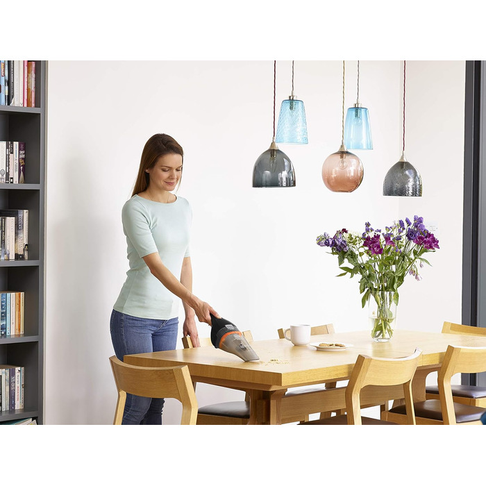 Ручний бездротовий пилосос BLACK+DECKER Dustbuster 3.6V NVC115JL-QW білий (чорний)