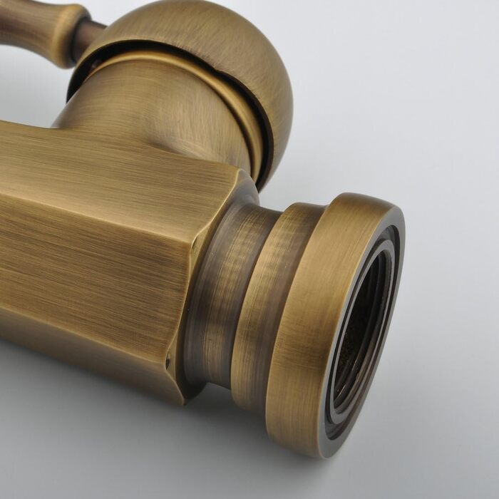 Кухонний змішувач з одним важелем Einlochmontage з нержавіючої сталі з поворотним виливом, керамічний картридж