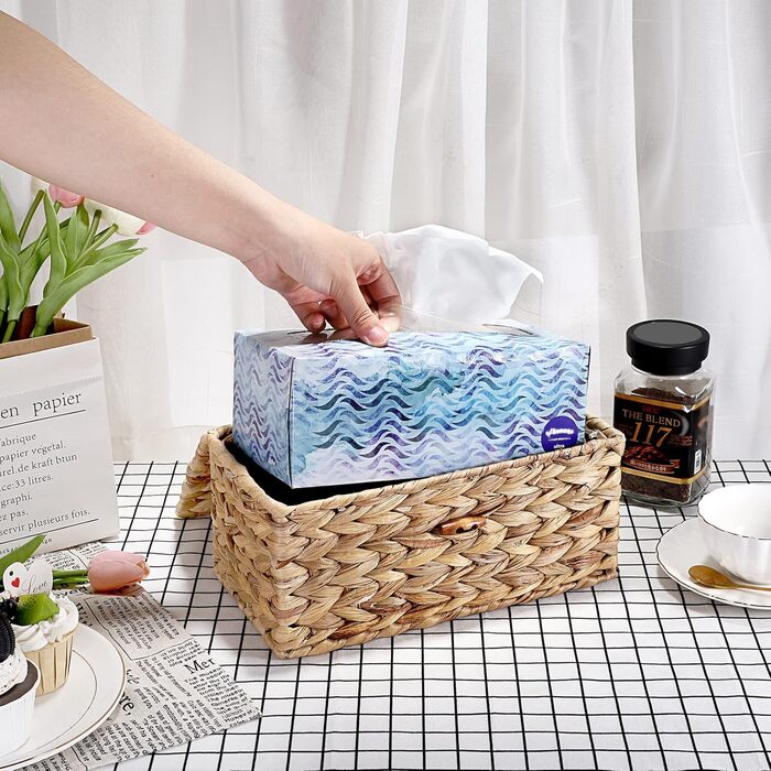 SUMNAKON Brown Rattan Tissue Box with Lid, Cosmetic Tissue Boxes, Napkin Storage Box for Bathroom, Living Room, Office, Restaurant, Crafts (Rectangle, Large)