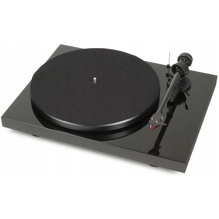 Програвач вінілових платівок Pro-Ject Debut Carbon EVO Black HGL — ідеальний звук та бездоганна якість виконання