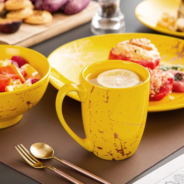 LOVECASA Набір посуду Sweet 16: 16-ти частинний сервіз з золотим декором, жовтий, для 4-12 осіб