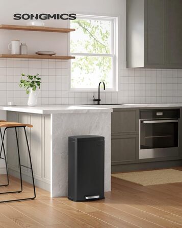 Відро для сміття SONGMICS 30 л, сталеве, з м'яким закриттям, з внутрішнім відром, чорне