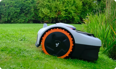Робот-газонокосарка Segway Navimow i-105E RTK, ширина стрижки 18 см