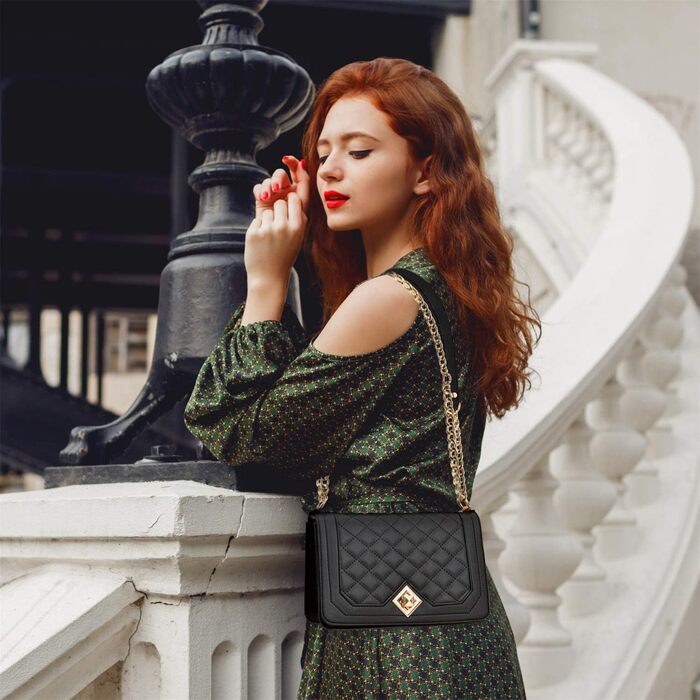 Сумка жіноча Travistar через плече: ланцюжок, кросбоді, вечірня, міська, шкіряна, чорна