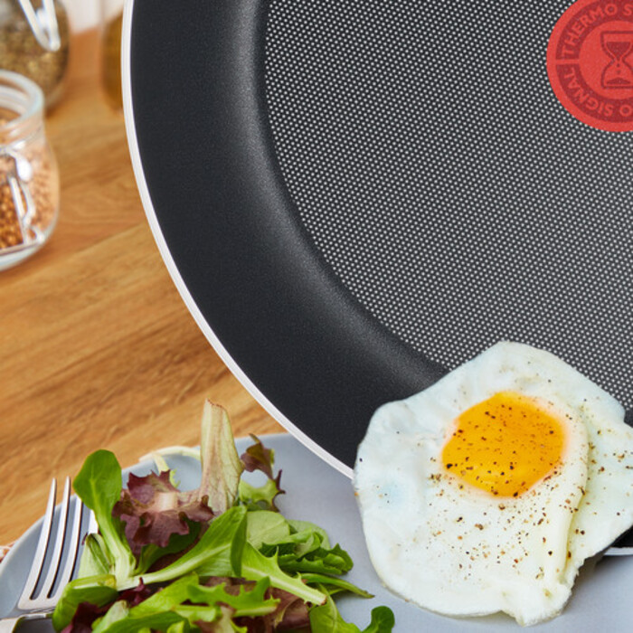 Сковорода Tefal Simplicity з кришкою, антипригарна, чорна, 24/28/30 см