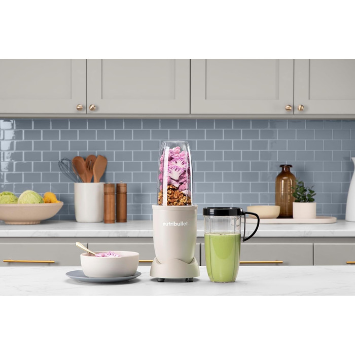 NutriBullet Pro 900, Electric Blender, Food Processor, Smoothie Blender, Multi-Function Blender, 900W Power, 900ml and 710ml Cups, Matte Sand, NB910MASN Matte Sand Packaging with Accessories
