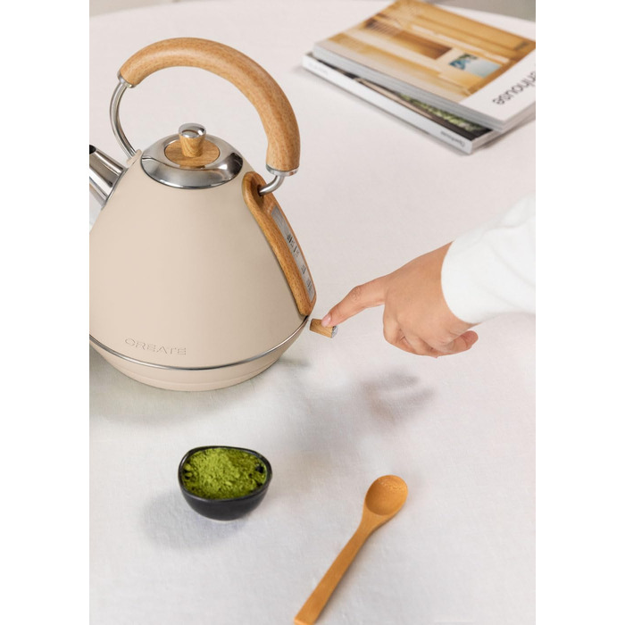 Retro Electric Kettle - Cream White - 1.7L, Fast Boil, Auto Shut-Off, Anti-Scale Filter, Water Level Indicator