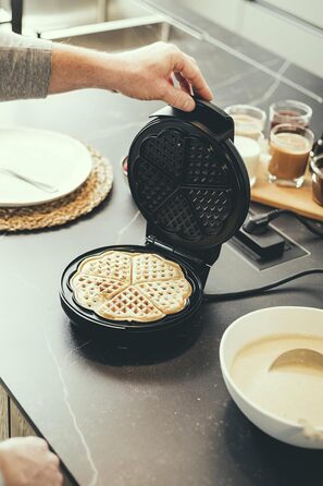 Severin Black Line Heart Waffle Maker - PFAS-Free Coating, Indicator Light, Cord Storage, 1000W