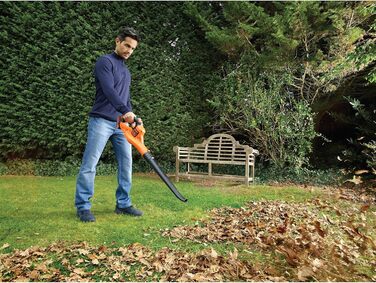 Black+Decker Cordless Leaf Blower GWC1820PCB (18 Volt, up to 209 km/h blowing speed, effortlessly removes dirt and leaves, with PowerCommand, delivered without battery and charger)