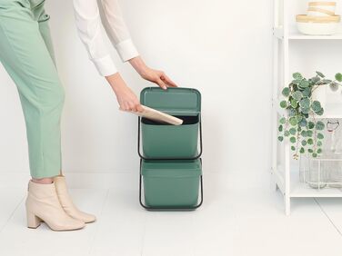 Сміттєвий кошик з кришкою Brabantia Sort & Go 16-20 л, для сортування відходів та тари, світло-зелений (Fir Green)