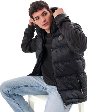 Чоловіча жилетка з пуховим наповнювачем – преміум якість, м'який матеріал, знімна капюшон, чорний колір