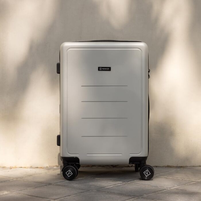 Чемодан ручної поклажі NUMADA PackPro T20 (56x37x22cm) з TSA-замком та 4 колесами. Жорсткий корпус, внутрішні відділення, світло, міцний (Сірий)