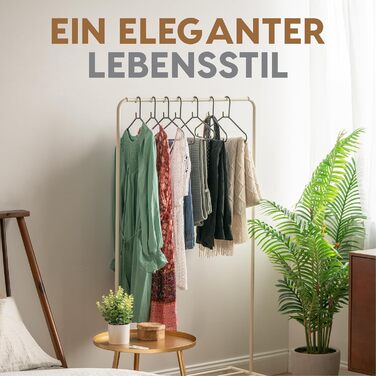 Набір з 30 чорних вішалок для одягу Iris Ohyama CHM-39, 39 см, пластик