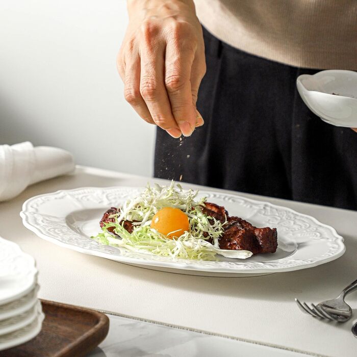 Набір сервіровочних тарілок UIBFCWN, 8 штук, порцеляна, білі, 25,4 x 15,2 см. Ідеально для десертів, суші, закусок, салатів та тортів.