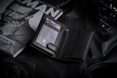 Чоловічий вертикальний гаманець із натуральної шкіри, чорний, з RFID-захистом ZAGATTO