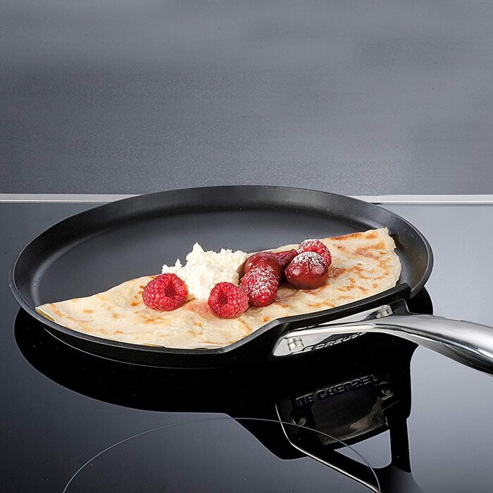 Млинцева пательня Le Creuset алюмінієва з антипригарним покриттям, 28 см, для всіх типів плит, включаючи індукцію, антрацит/срібло