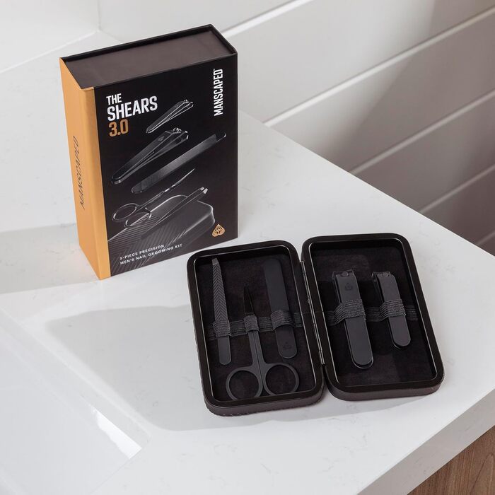 Набір для манікюру MANSCAPED® Shears 3.0: 5 предметів для чоловіків, з нержавіючої сталі, з ножицями для нігтів, файлом, пінцетом та ножицями для кутикули, у дорожньому етиумі