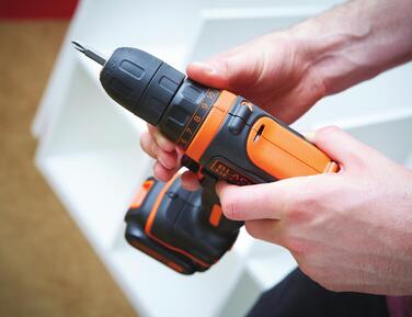 Акумуляторний шурупокрут Black+Decker BDCDD12 10,8 В