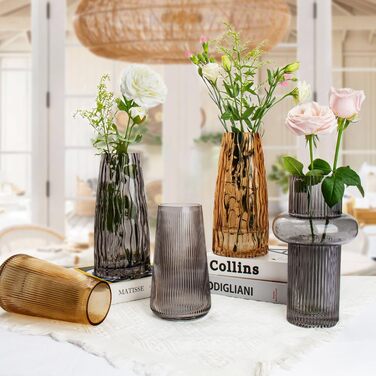 Скляна ваза Dekovase Glas з жолобками - сучасний дизайн для дому, офісу та декору весіль (20 см, Amber)